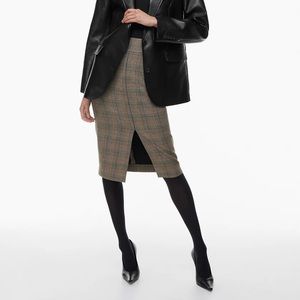 Brand New w Tags - Aritzia “Babaton” Pegu Skirt Size 6